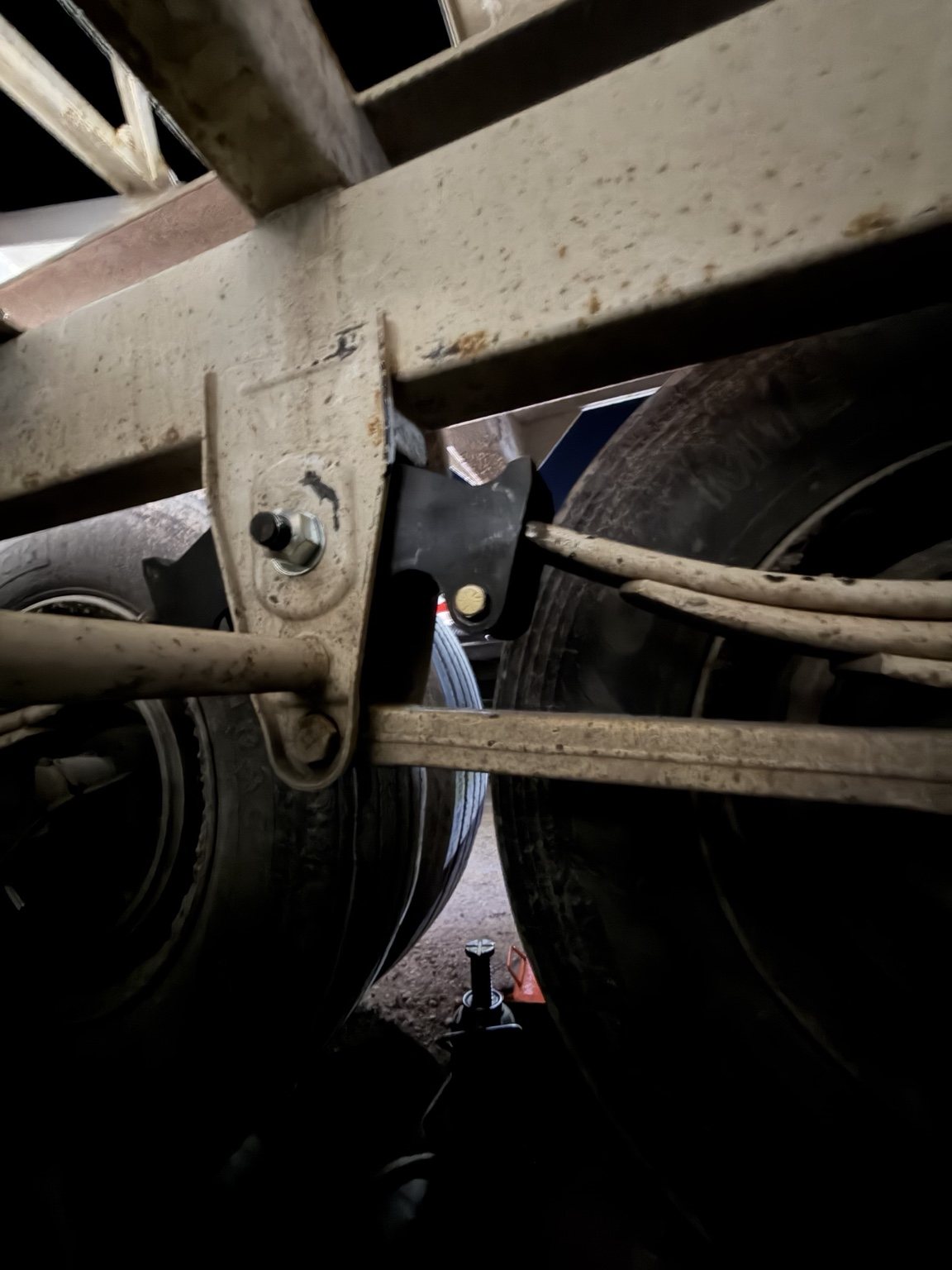 Heavy-duty trailer suspension repair